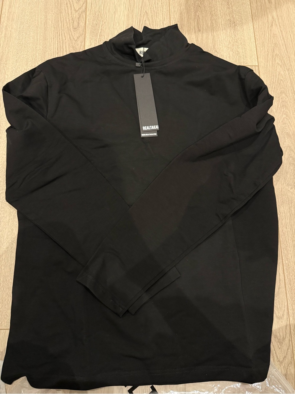 Brand NEW Men's Black Long-Sleeve turtleneck